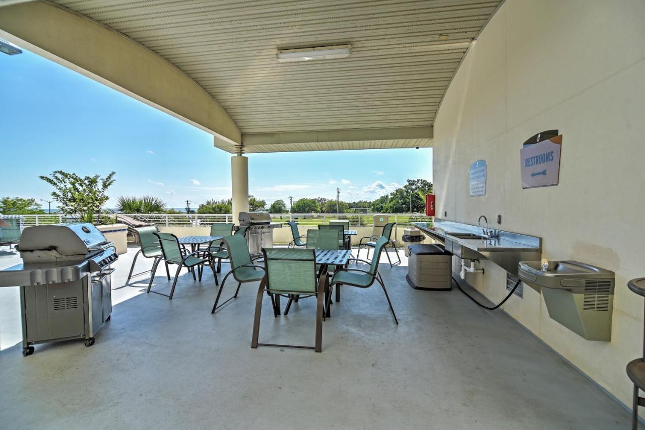 Beachside Biloxi Club Condo Balcony With Ocean View 外观 照片